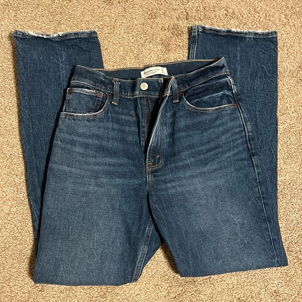 Abercrombie &Fitch 70s vintage flare ultra high rise, size 6 short